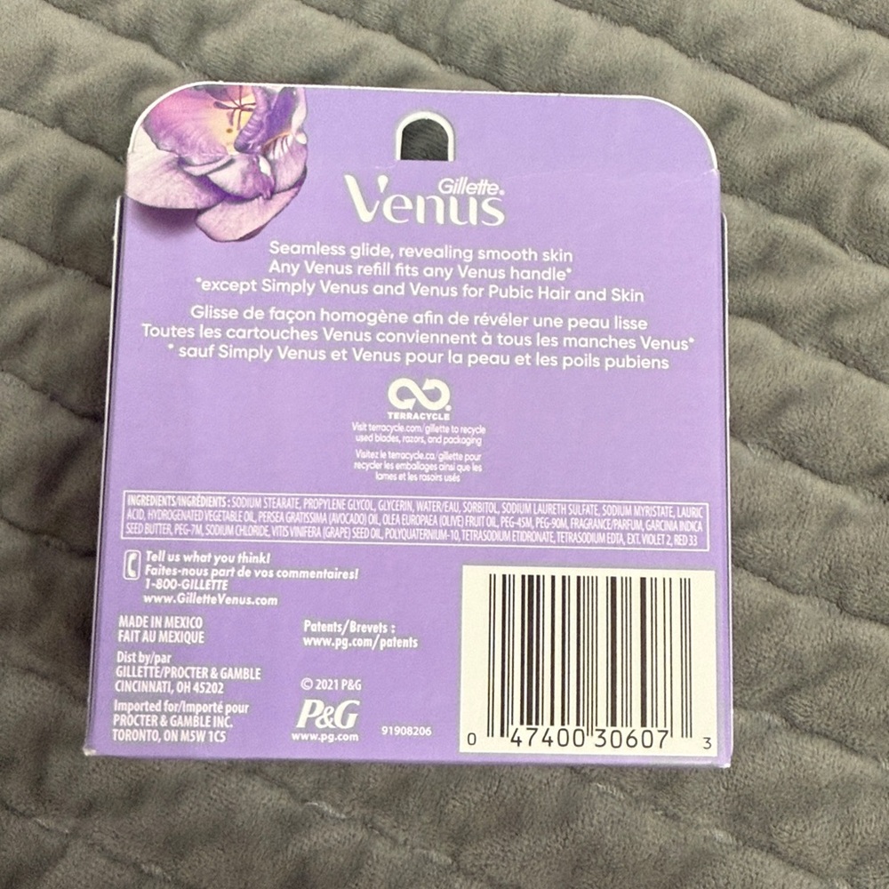NIB Venus 6 Pack Razor Refills - Picture 2 of 2